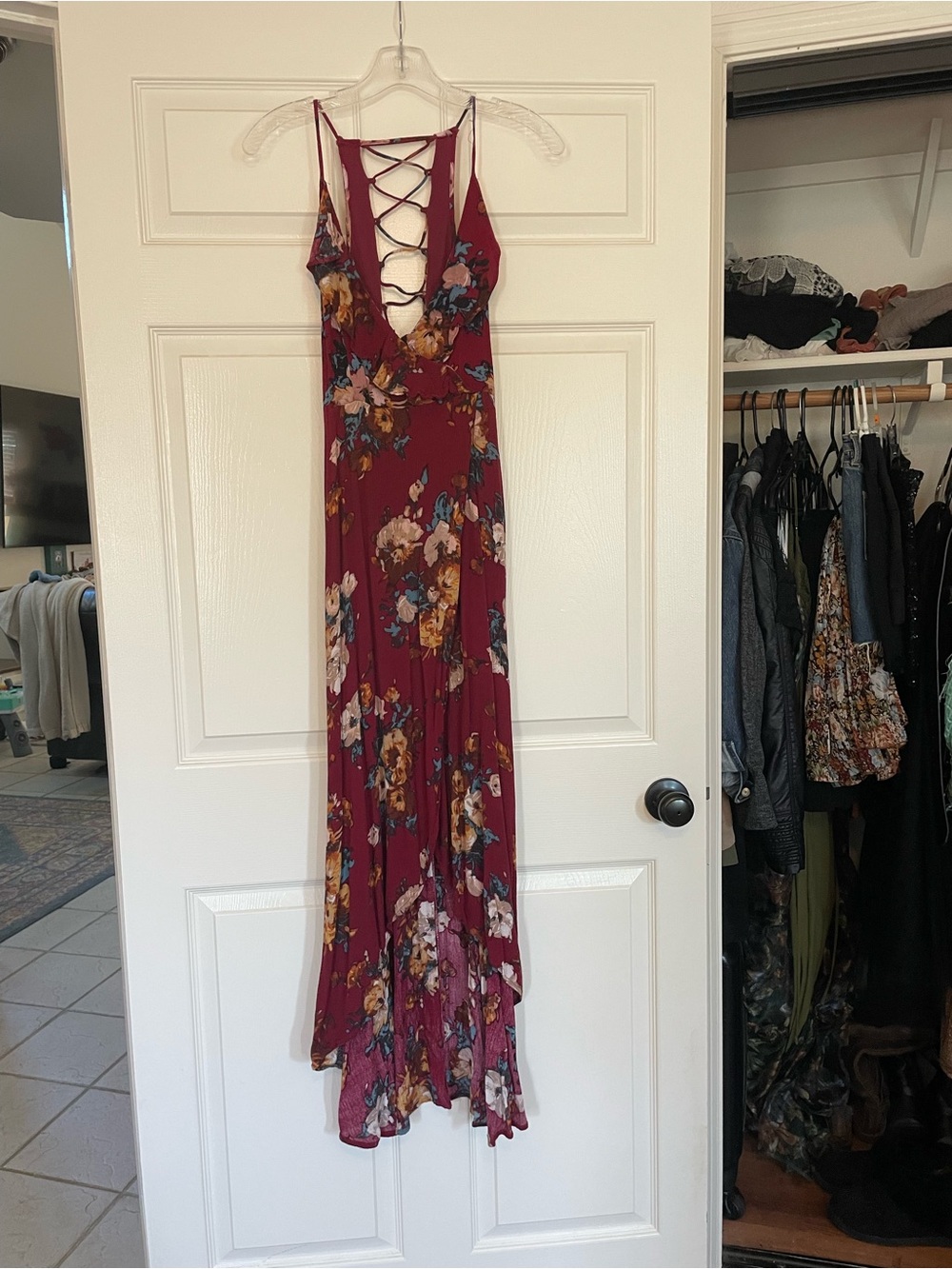 Women’s Burgundy Floral High-Low Maxi Dress with Lace-Up Back